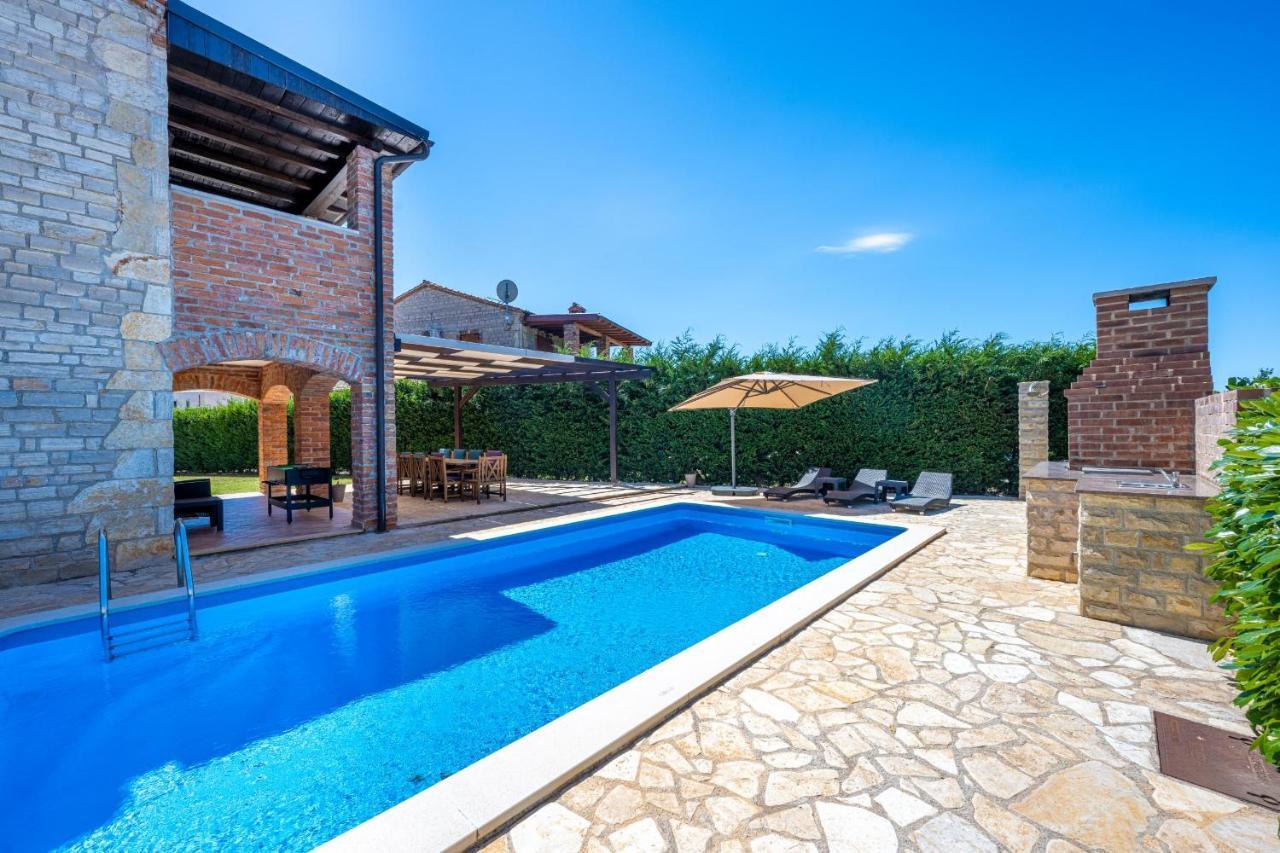 Villa 9 Mani Butkovići Exterior foto