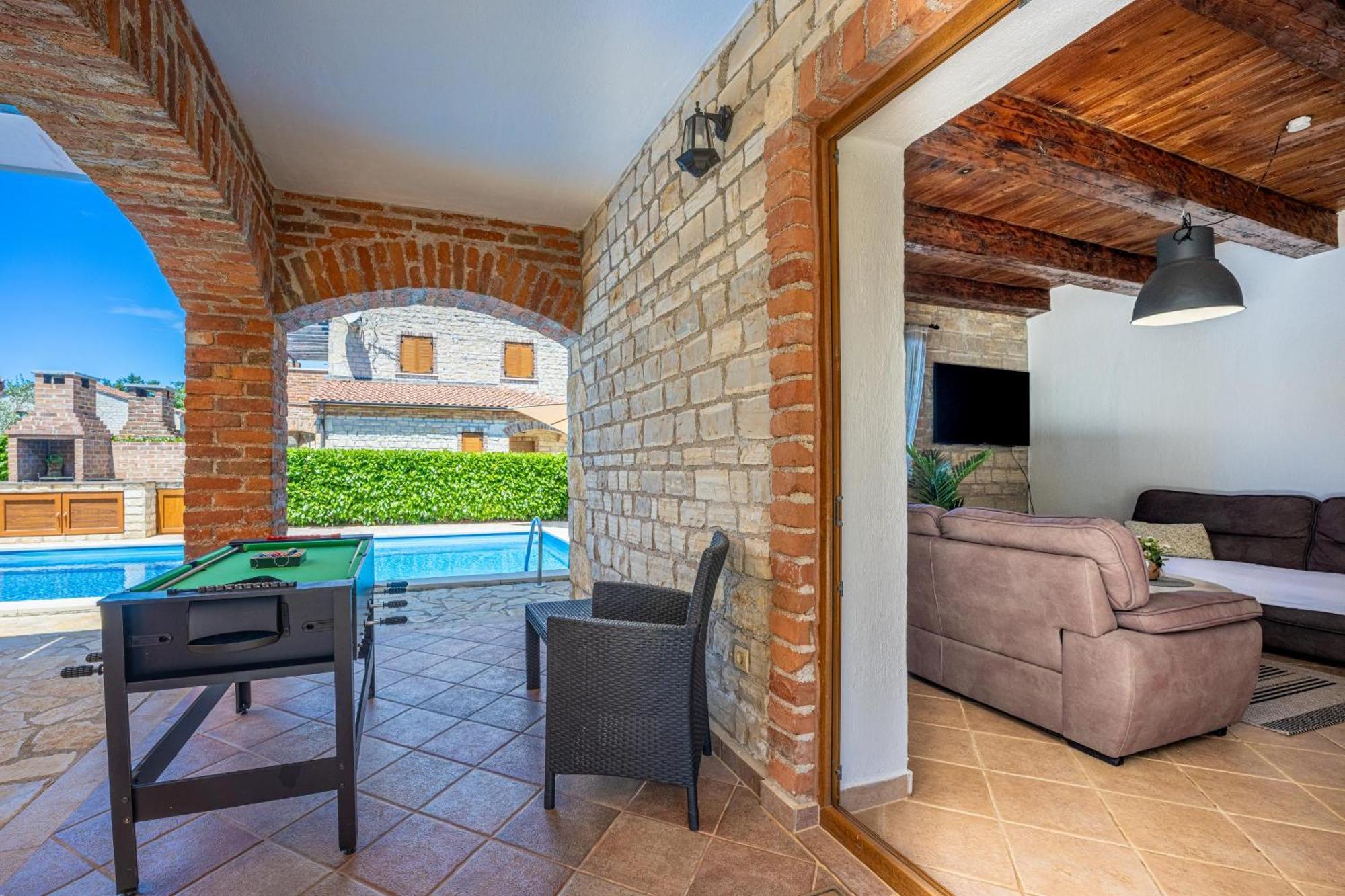 Villa 9 Mani Butkovići Exterior foto